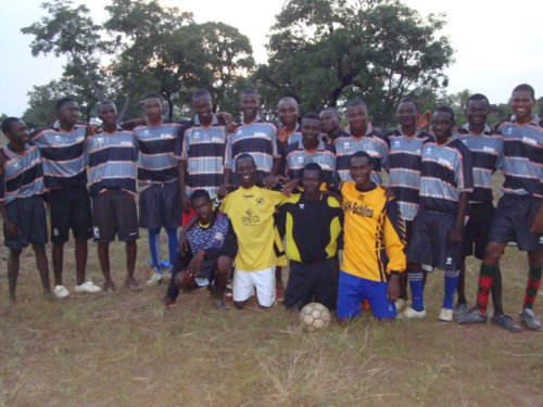 ah-dress-fuer-ghana1