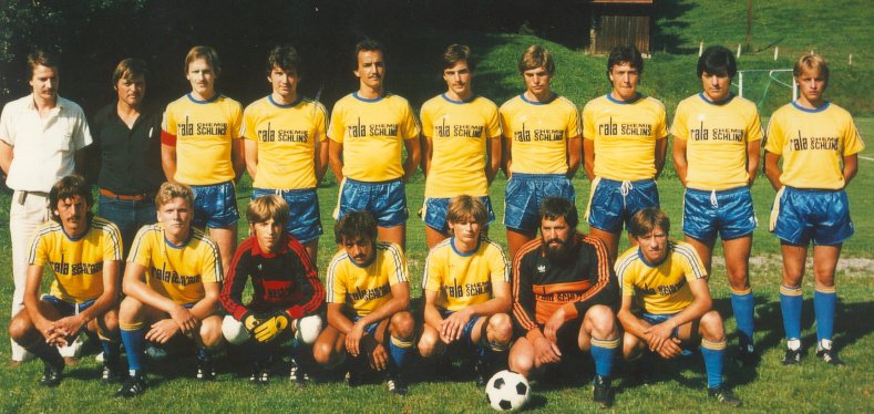 1982_1983_erste_mannschaft.jpg 1982_1983_erste_mannschaft.jpg